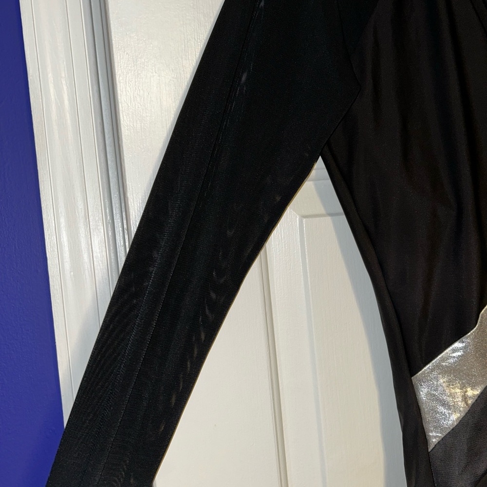 Black and Silver Long Sleeve Swimsuit - Picture 3 of 5